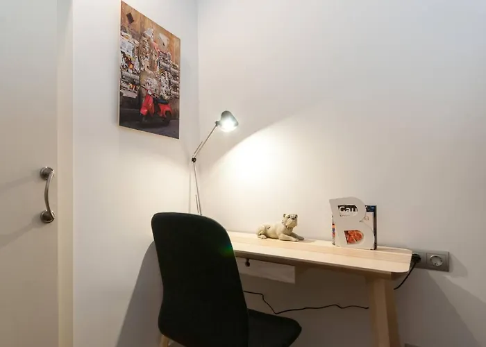 Historic Gothic 3br2ba Ac Work Desk バルセロナ