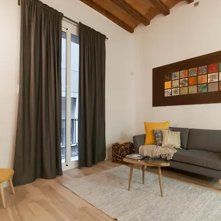 Historic Gothic 3br2ba Ac Work Desk Barcelona